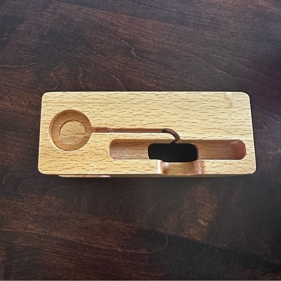 STALION Bamboo Apple Iphone Apple Watch Stand - Picture 7 of 8